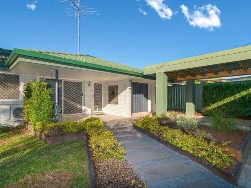 2 Dandar Drive, Southport QLD 4215