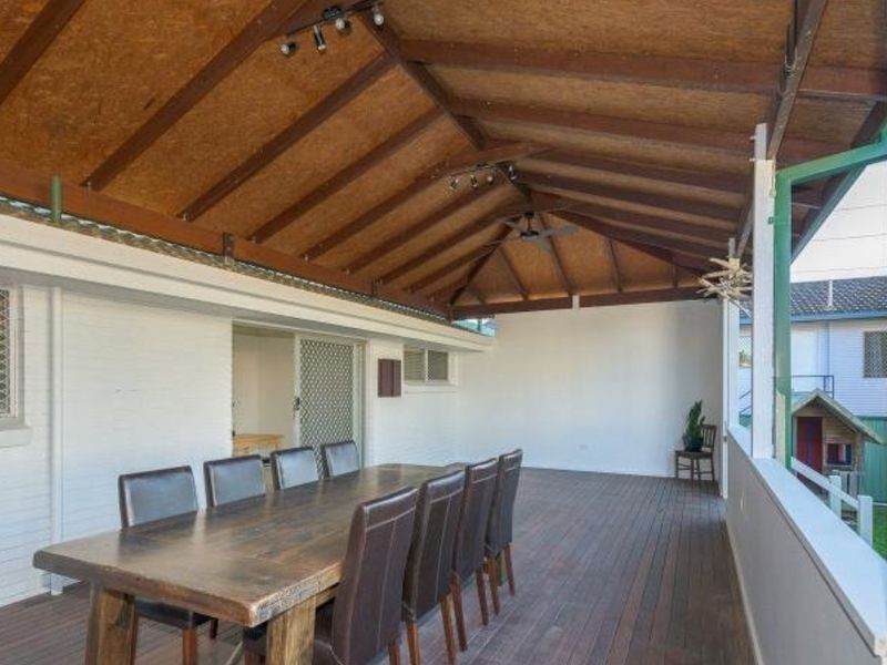 2 Dandar Drive, Southport QLD 4215
