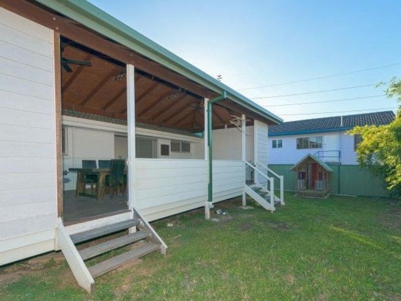 2 Dandar Drive, Southport QLD 4215