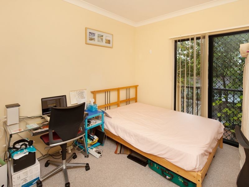 9/143 Frank Street, Labrador QLD 4215