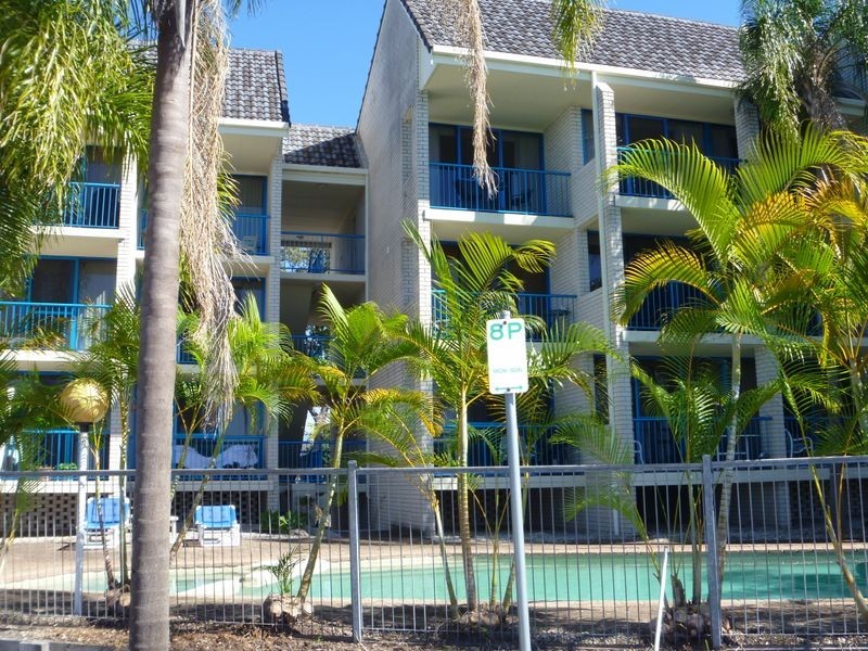 11/249 Bayview Street, Runaway Bay QLD 4216