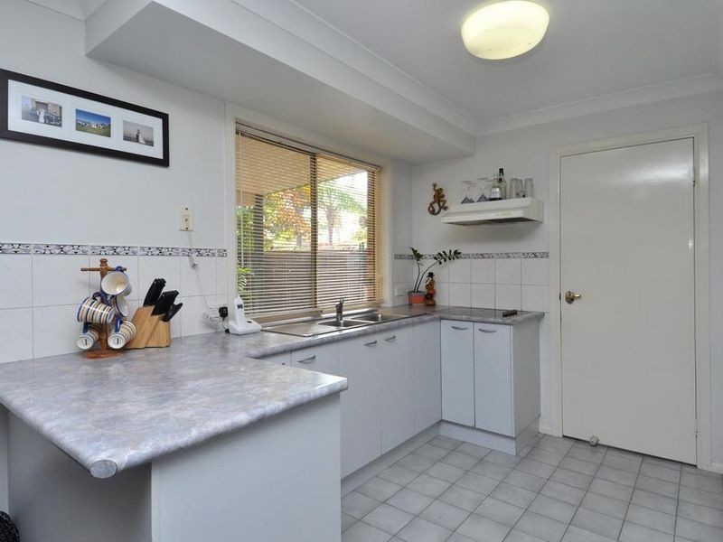 10/33 Government Road, Labrador QLD 4215