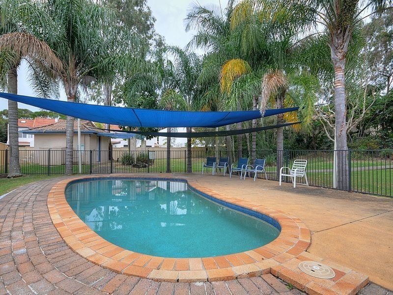 4/79 Government Road, Labrador QLD 4215