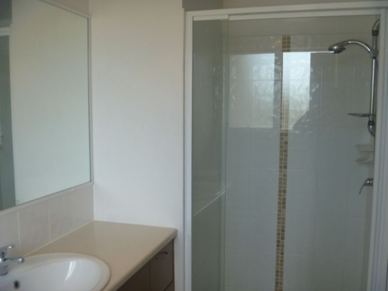 4/131 Muir Street, Labrador QLD 4215