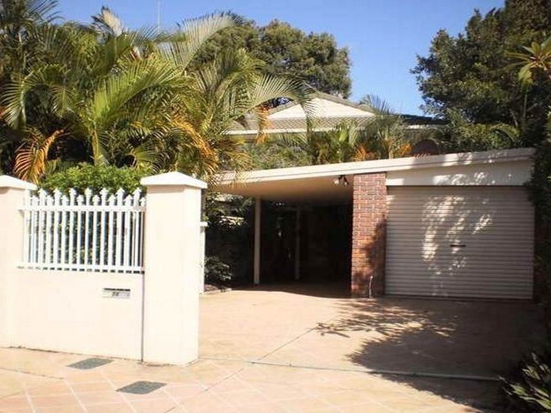 2/24 Loder Street, Biggera Waters QLD 4216