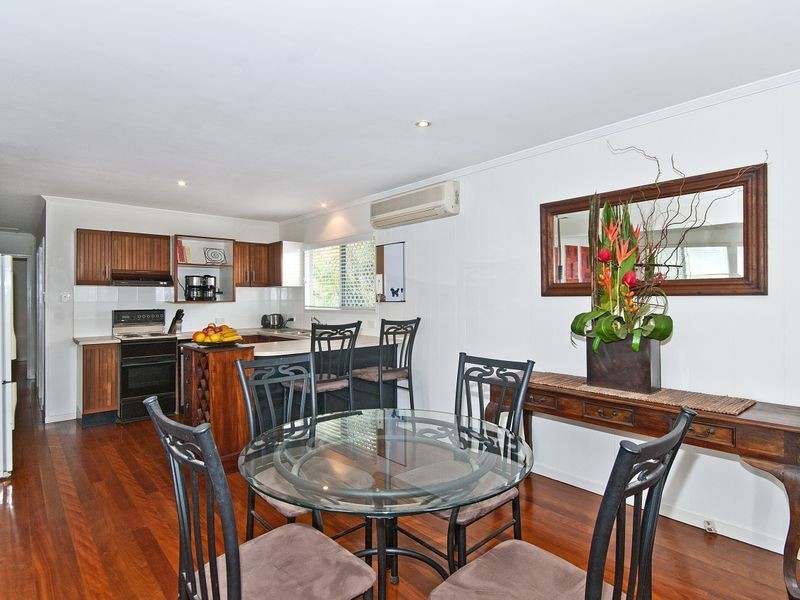 4 Chirn Lane, Labrador QLD 4215
