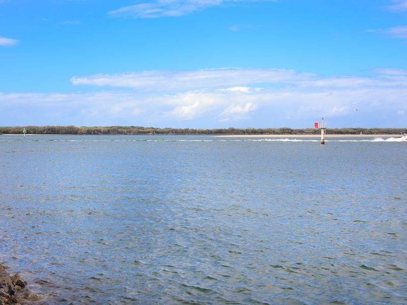 i 11/28 Bayview Street, Runaway Bay QLD 4216