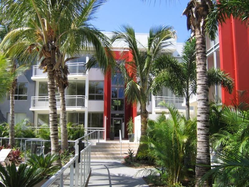 25/13 Bright Avenue, Labrador QLD 4215