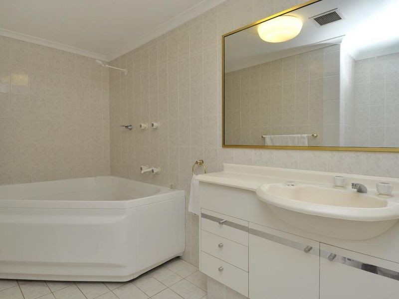 15/510 Marine Parade, Biggera Waters QLD 4216