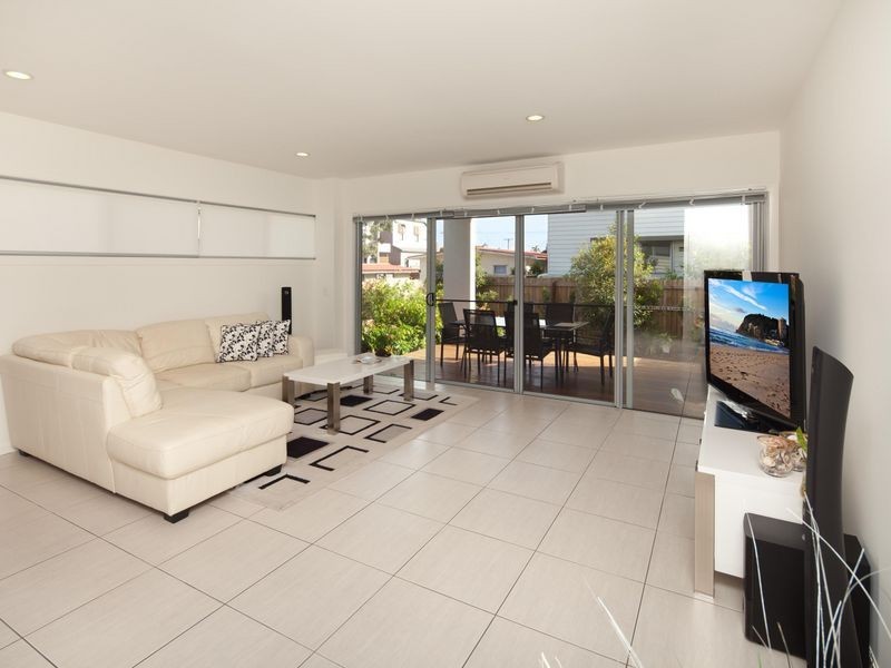 1 & 2/29 Cawthray Street, Biggera Waters QLD 4216