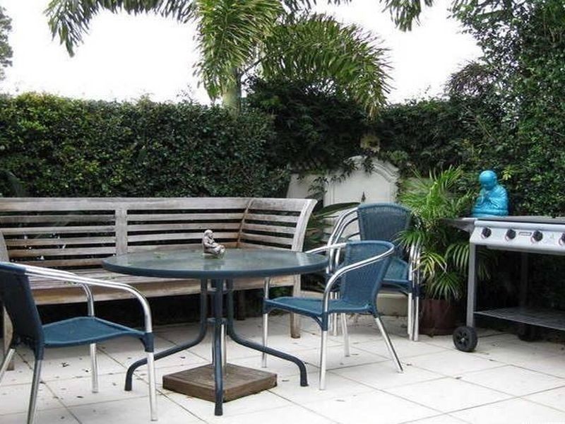 2/23 Hunter Avenue, Labrador QLD 4215