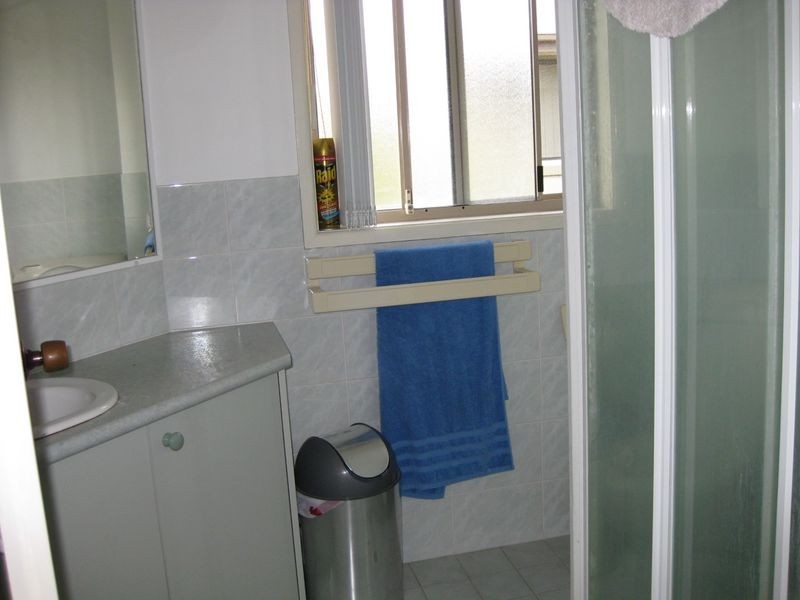 2/12 Gordon Street, Labrador QLD 4215