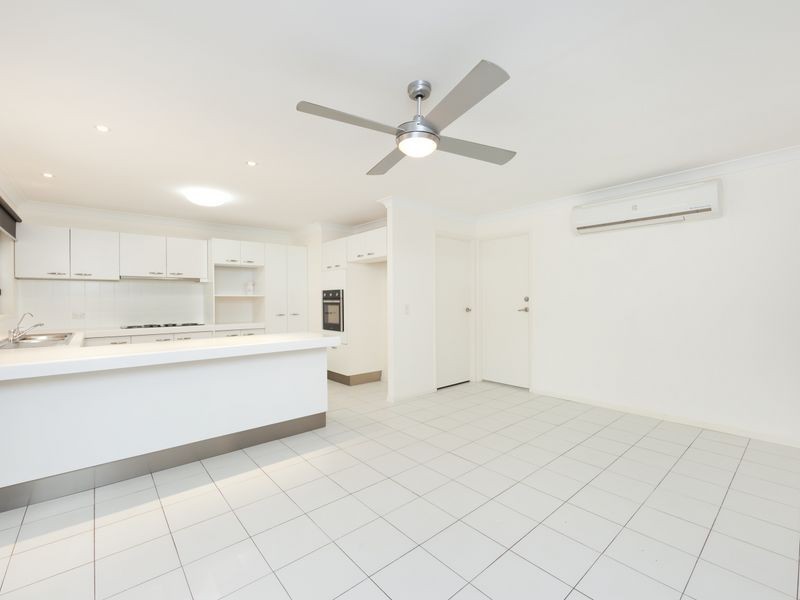 2 Walter Raleigh Crescent, Hollywell QLD 4216