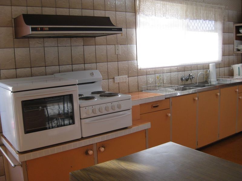 8 Kenmar Street, Labrador QLD 4215