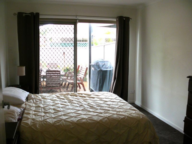 1/5 Cawthray Street, Biggera Waters QLD 4216