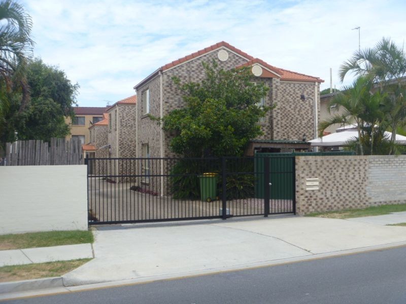 3/142 Frank Street, Labrador QLD 4215