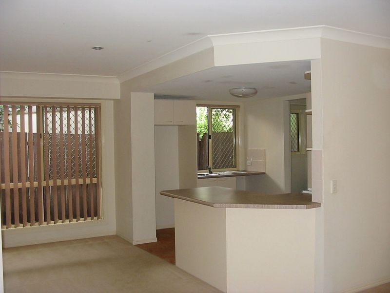 3/142 Frank Street, Labrador QLD 4215