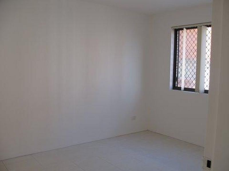 2/61 Frank Street, Labrador QLD 4215