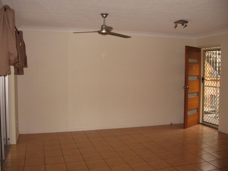 3/171 Muir Street, Labrador QLD 4215