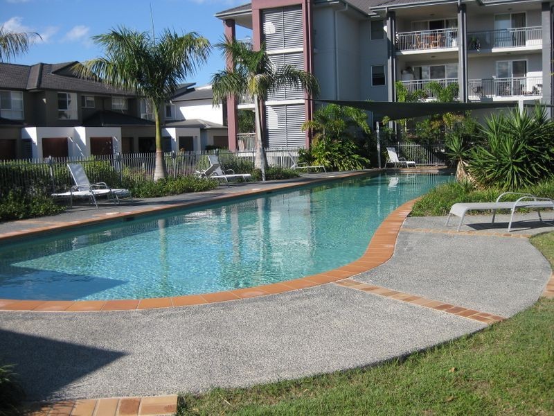 6/33 Clark Street, Biggera Waters QLD 4216