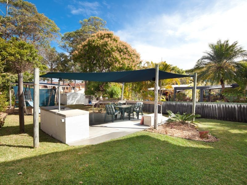 4 Beitz Avenue, Labrador QLD 4215