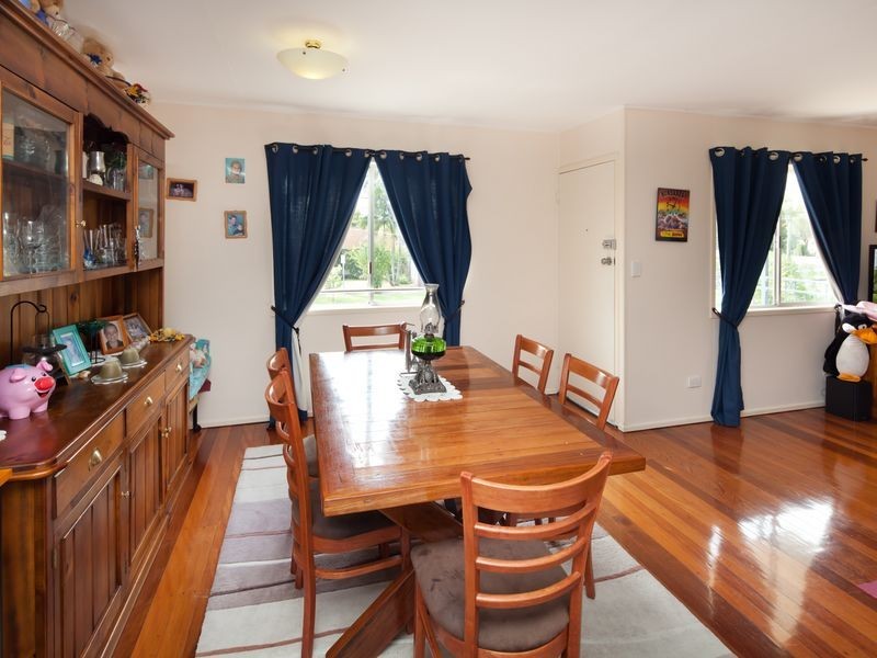 4 Beitz Avenue, Labrador QLD 4215