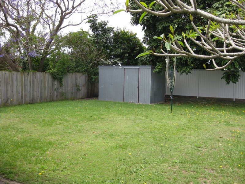 33 Deagon Drive, Runaway Bay QLD 4216