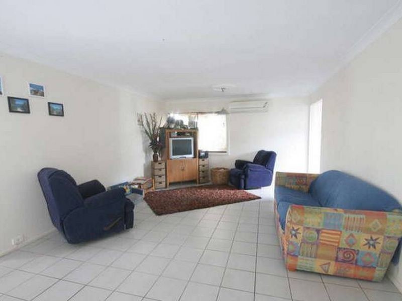 33 Clam Street, Runaway Bay QLD 4216