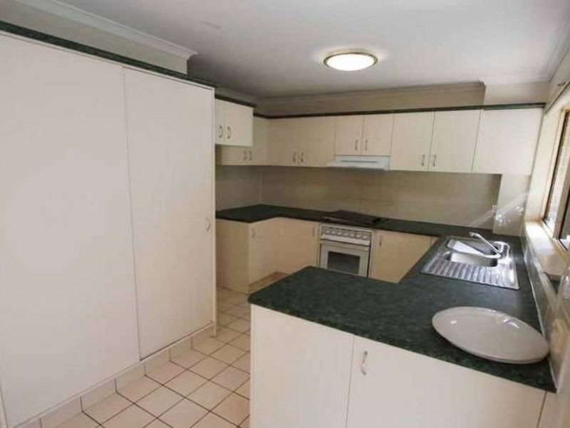 3/208 Scarborough Street, Southport QLD 4215