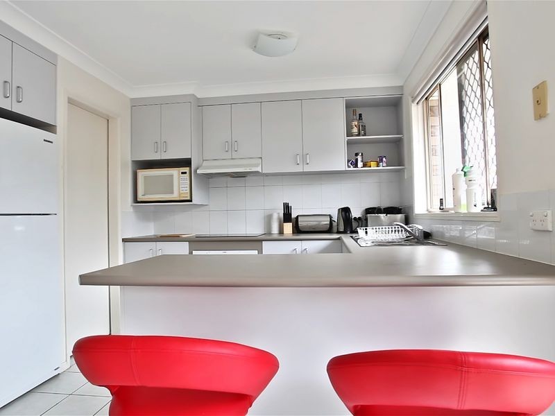 1/5 Pamela Court, Labrador QLD 4215