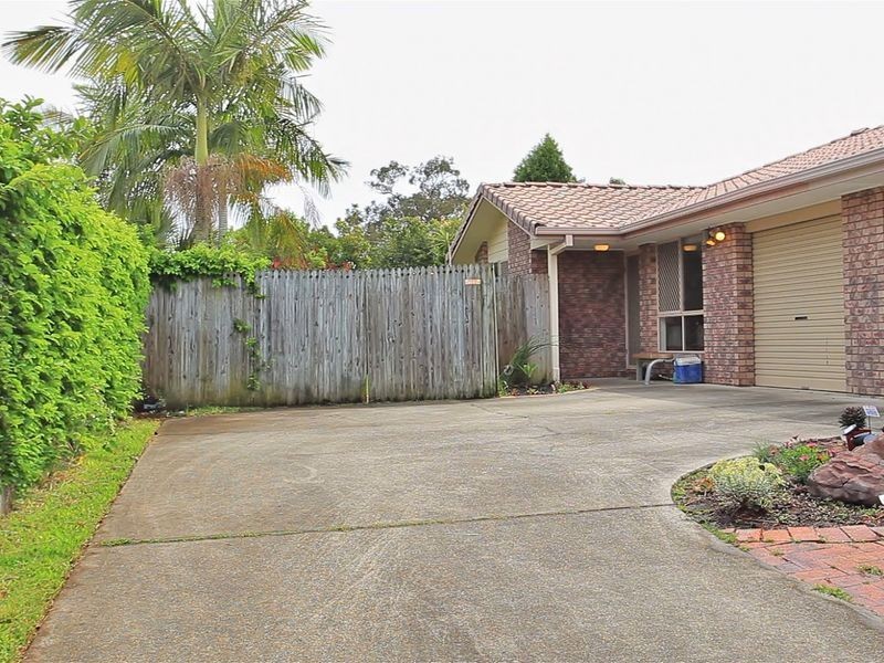 1/5 Pamela Court, Labrador QLD 4215