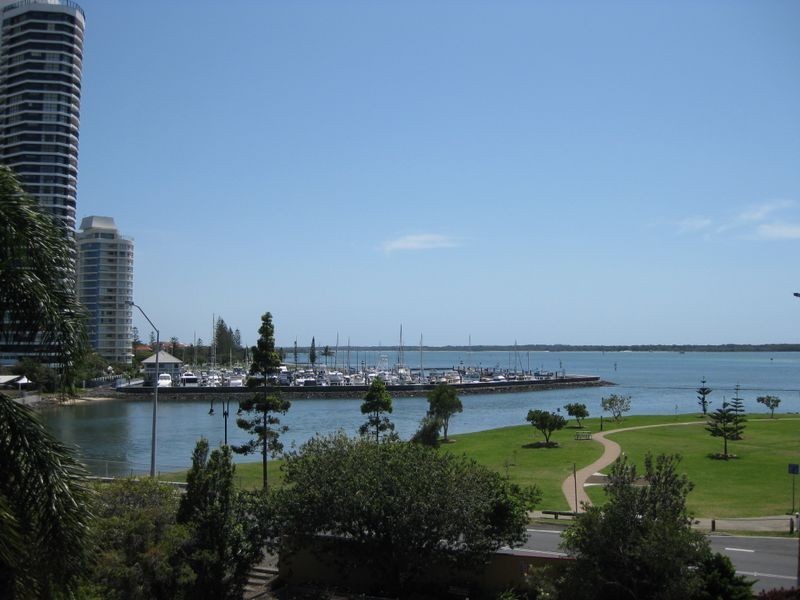13/554 Marine Parade, Biggera Waters QLD 4216