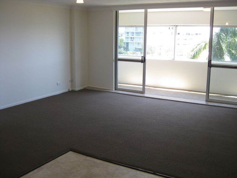 13/554 Marine Parade, Biggera Waters QLD 4216