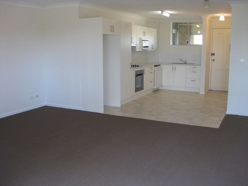 13/554 Marine Parade, Biggera Waters QLD 4216