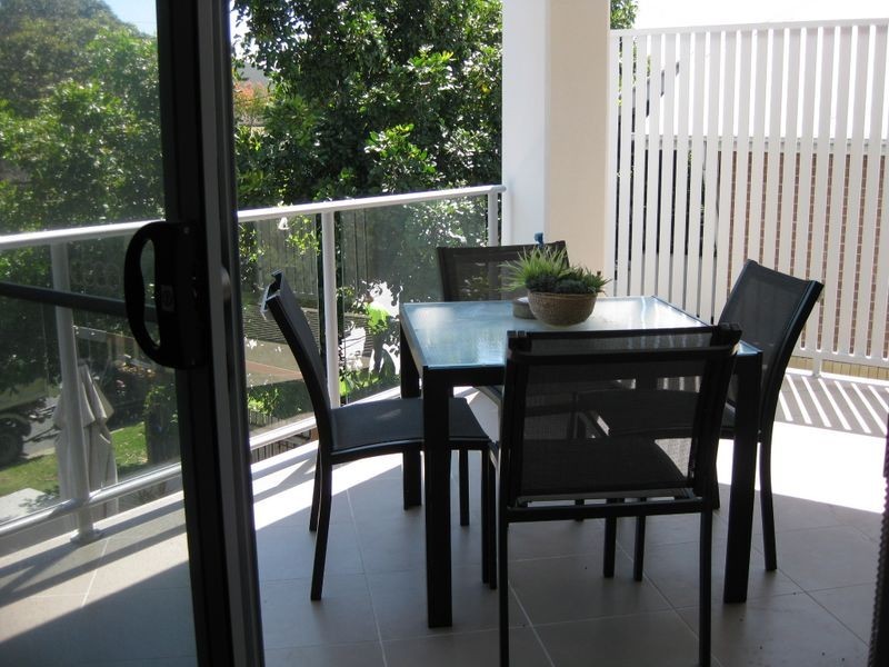 4/21 Middle Street, Labrador QLD 4215