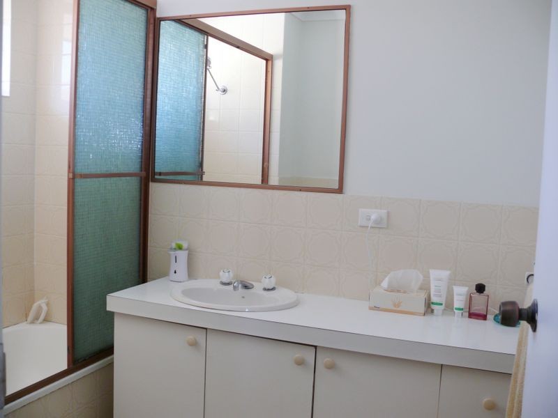 8/24 Madang Crescent, Runaway Bay QLD 4216
