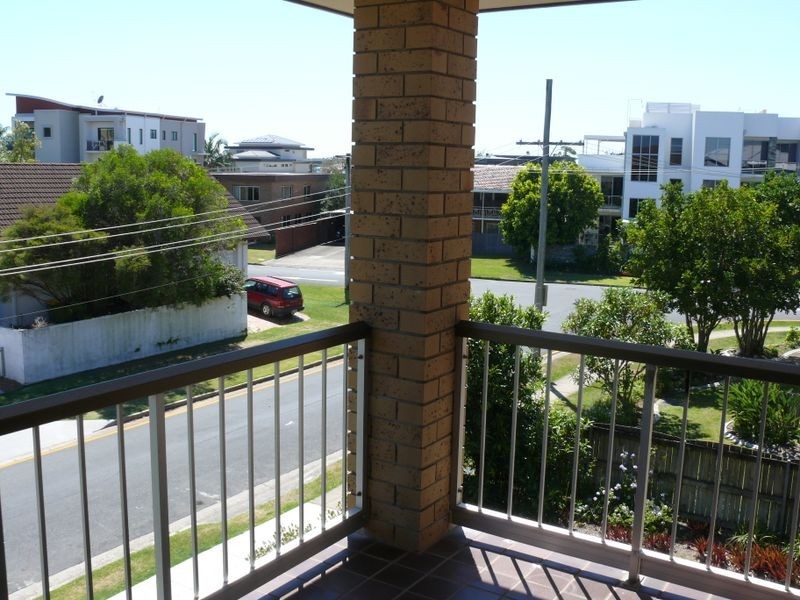 8/24 Madang Crescent, Runaway Bay QLD 4216