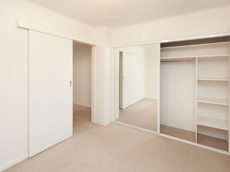 4/14 Central Street, Labrador QLD 4215