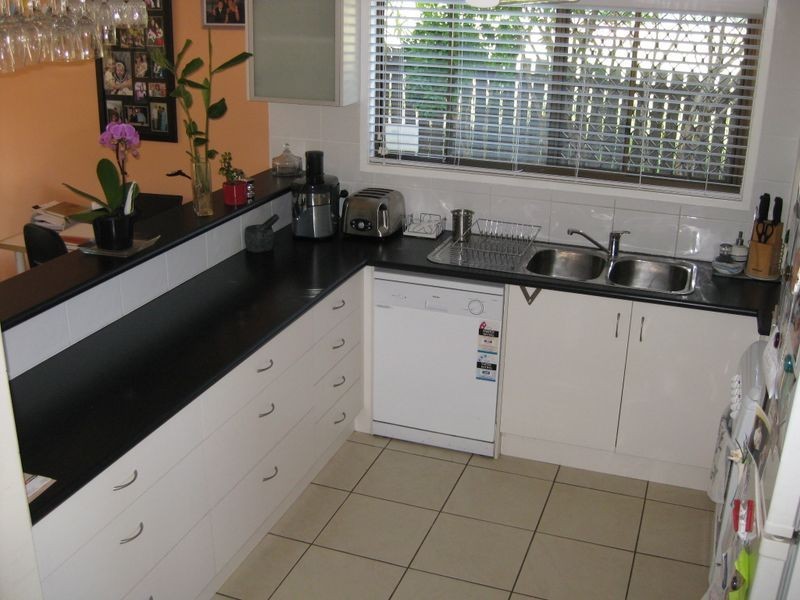 21/71 Olsen Avenue, Labrador QLD 4215