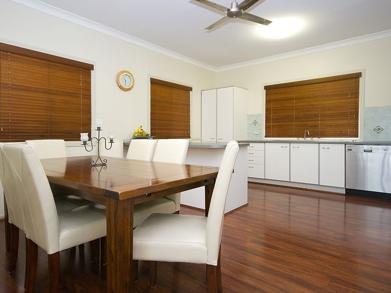 13 Mole Avenue, Southport QLD 4215