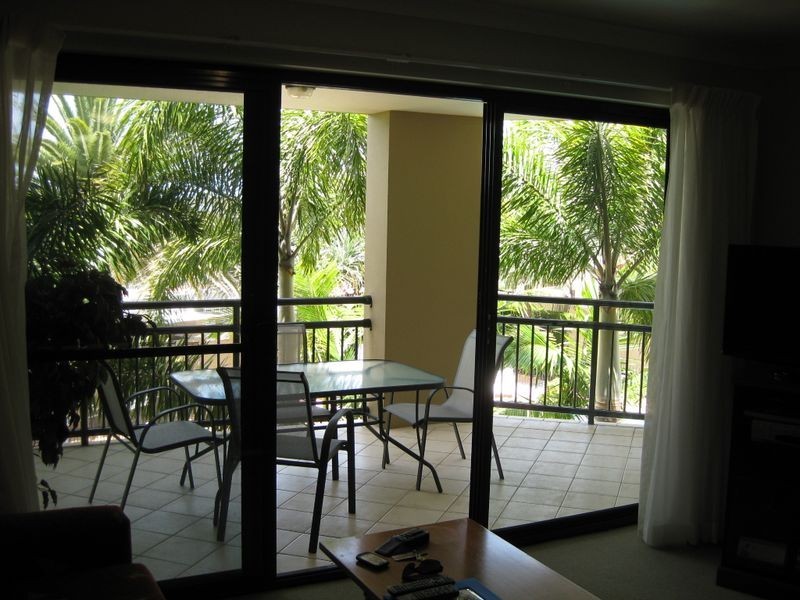 210/392 Marine Parade, Labrador QLD 4215