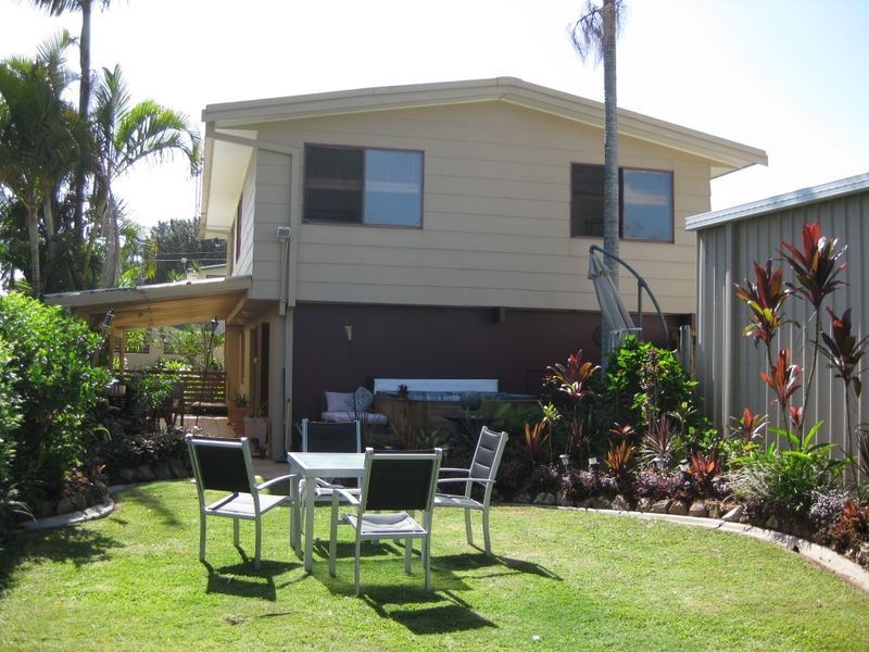 18 Warratina Street, Labrador QLD 4215