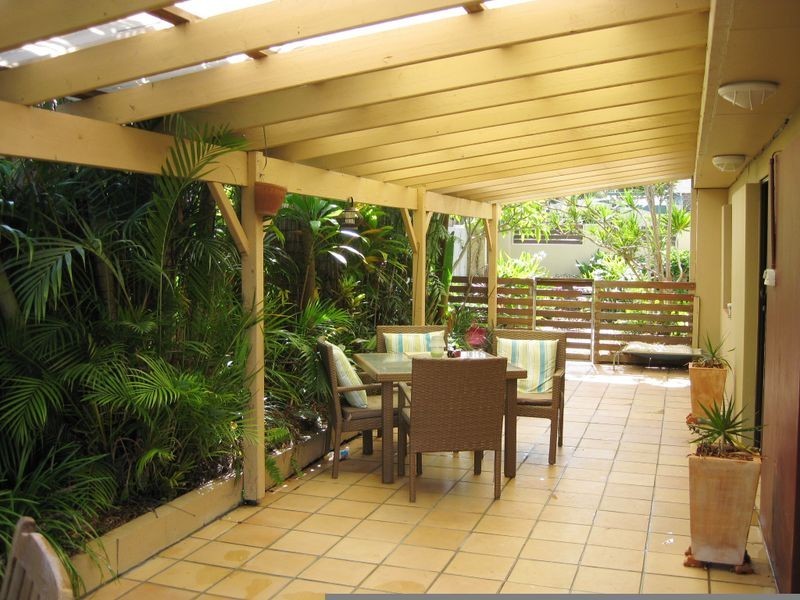 18 Warratina Street, Labrador QLD 4215