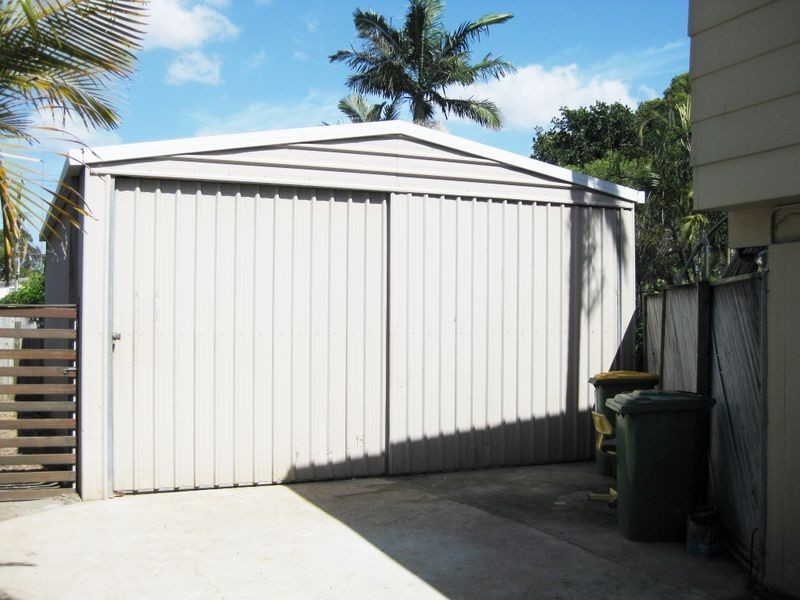 18 Warratina Street, Labrador QLD 4215