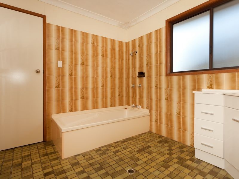 49 Harley Street, Labrador QLD 4215