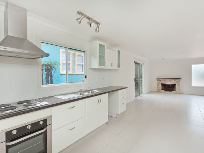 14 Bright Avenue, Labrador QLD 4215