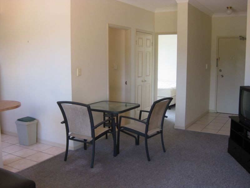 5/143 Frank Street, Labrador QLD 4215