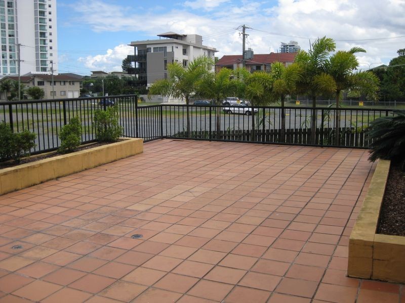 5/143 Frank Street, Labrador QLD 4215