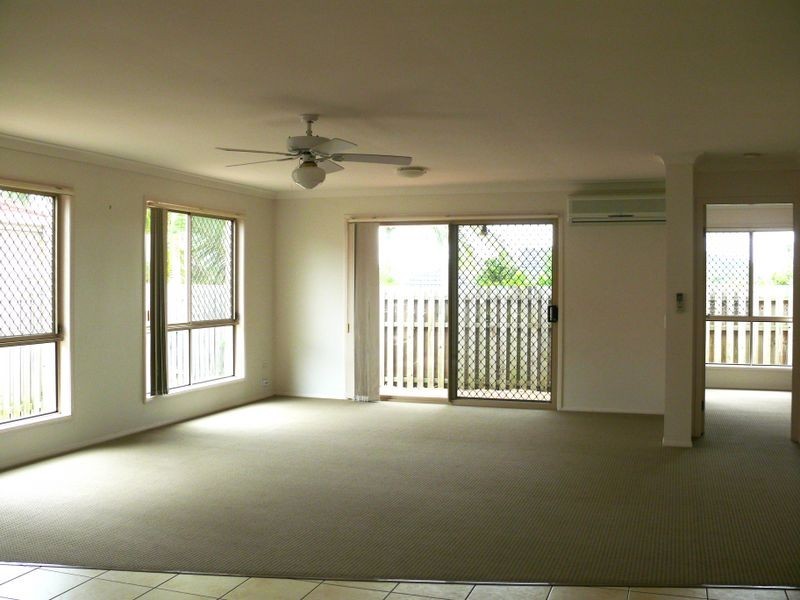 81 Marble Arch Place, Arundel QLD 4214
