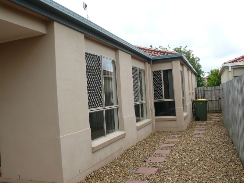 81 Marble Arch Place, Arundel QLD 4214